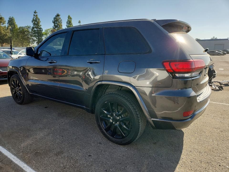 2019 JEEP GRAND CHEROKEE LAREDO 2