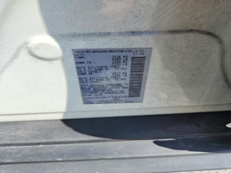 2017 NISSAN ROGUE SL 12