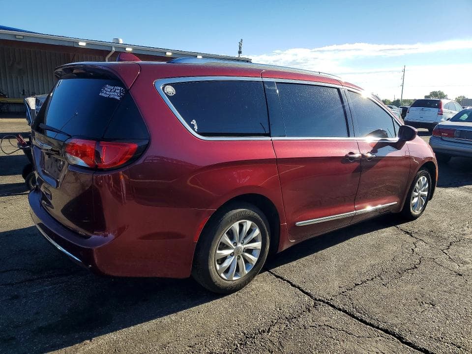 2018 CHRYSLER PACIFICA TOURING L 3