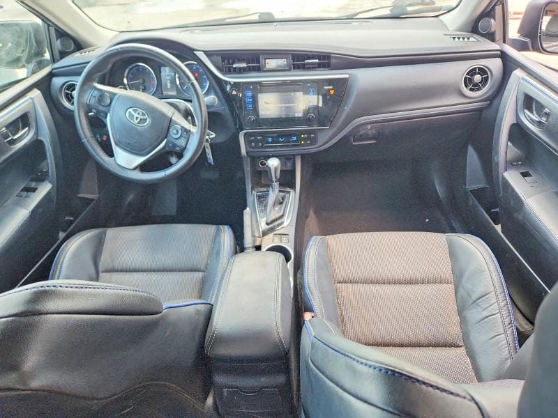 2017 TOYOTA COROLLA SE 8