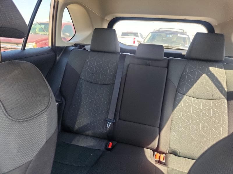 2024 TOYOTA RAV4 XLE 10