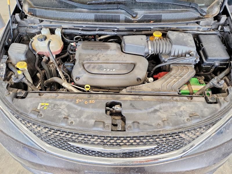 2017 CHRYSLER PACIFICA TOURING 12