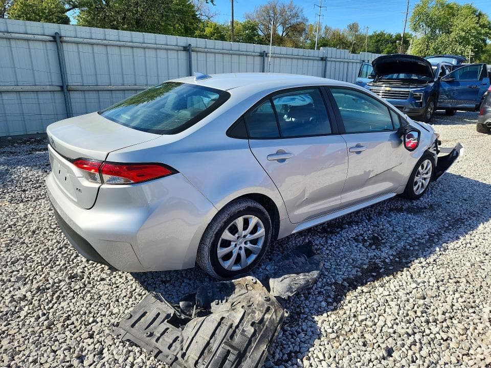 2024 TOYOTA COROLLA LE 3