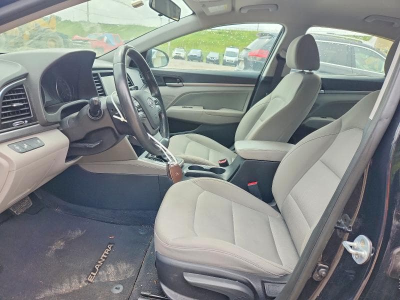2017 HYUNDAI ELANTRA SE 7