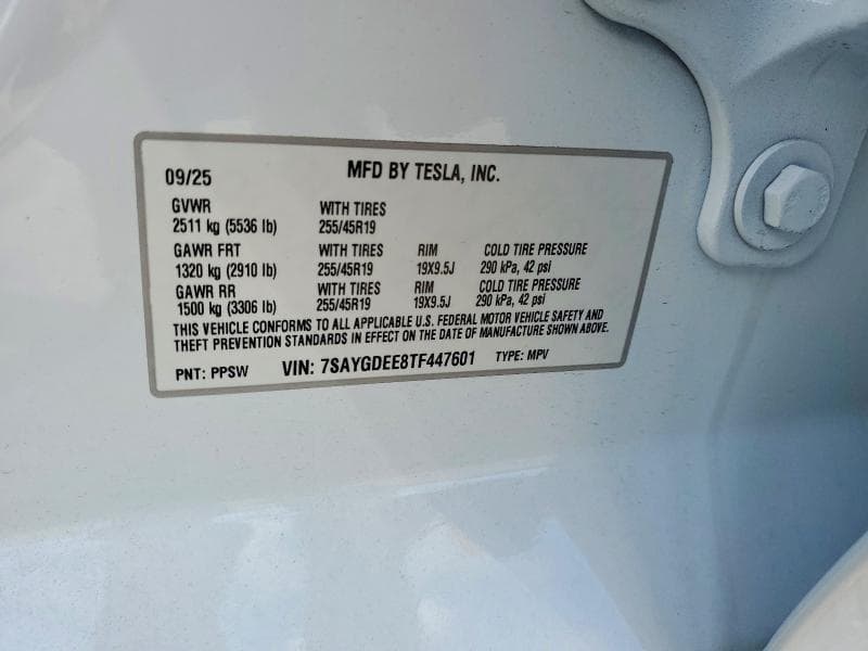 2026 TESLA MODEL Y 12