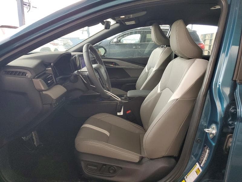 2025 TOYOTA CAMRY SE 7