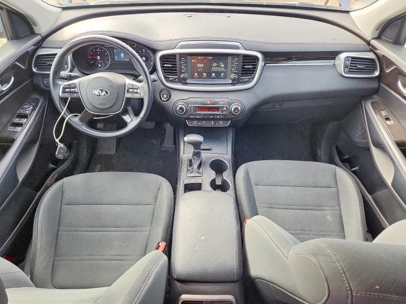 2020 KIA SORENTO S 8