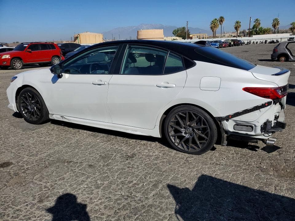 2025 TOYOTA CAMRY XSE 2