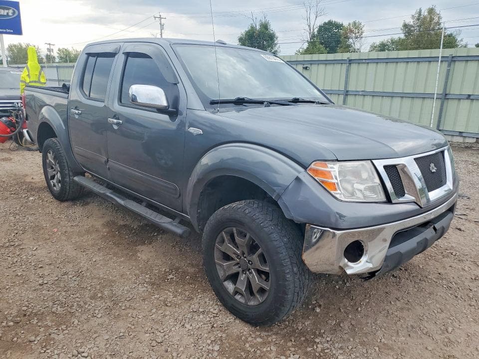 2017 NISSAN FRONTIER SL 4