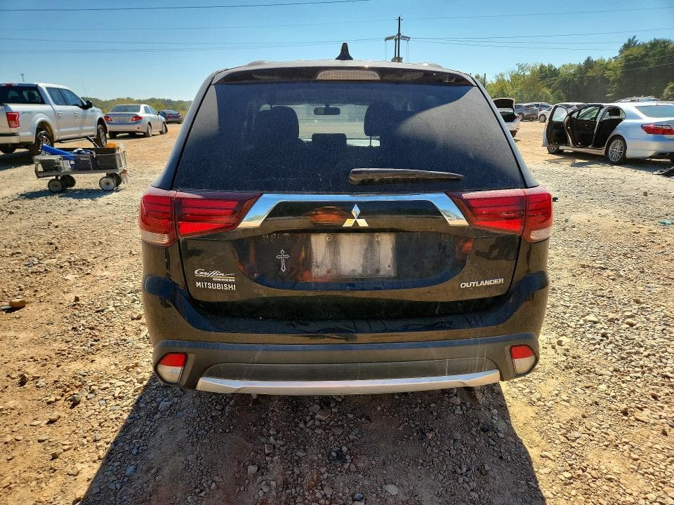 2017 MITSUBISHI OUTLANDER ES 6
