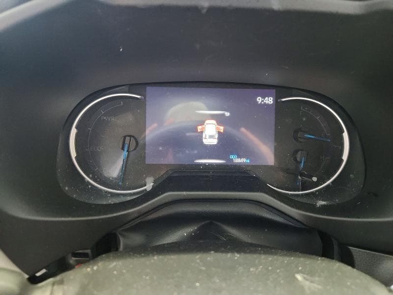 2024 TOYOTA RAV4 XLE PREMIUM 9