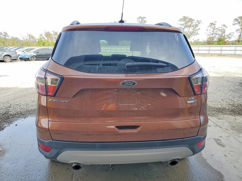 2017 FORD ESCAPE SE 6