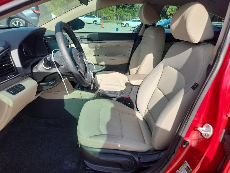 2017 HYUNDAI ELANTRA SE 7