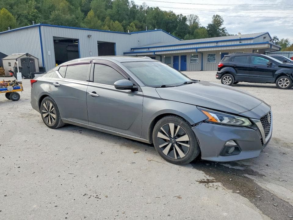 2019 NISSAN ALTIMA SL 4