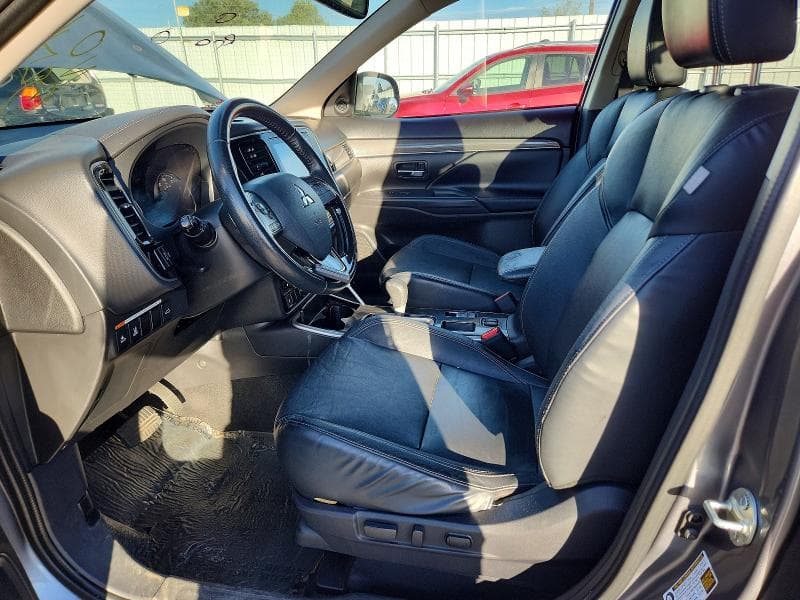 2020 MITSUBISHI OUTLANDER SE 7