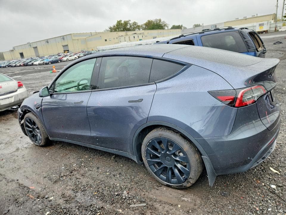 2023 TESLA MODEL Y 2