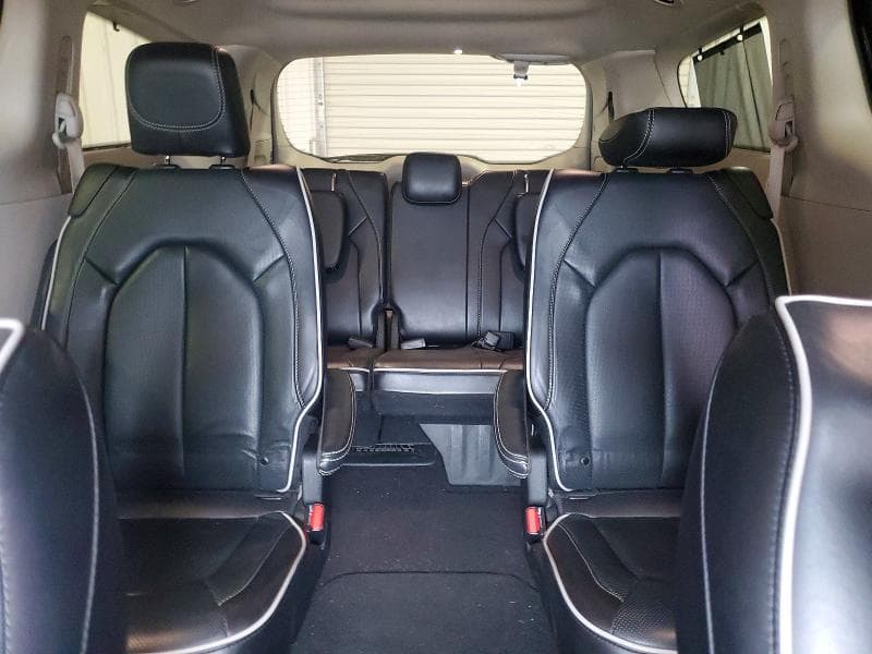 2023 CHRYSLER PACIFICA LIMITED 10