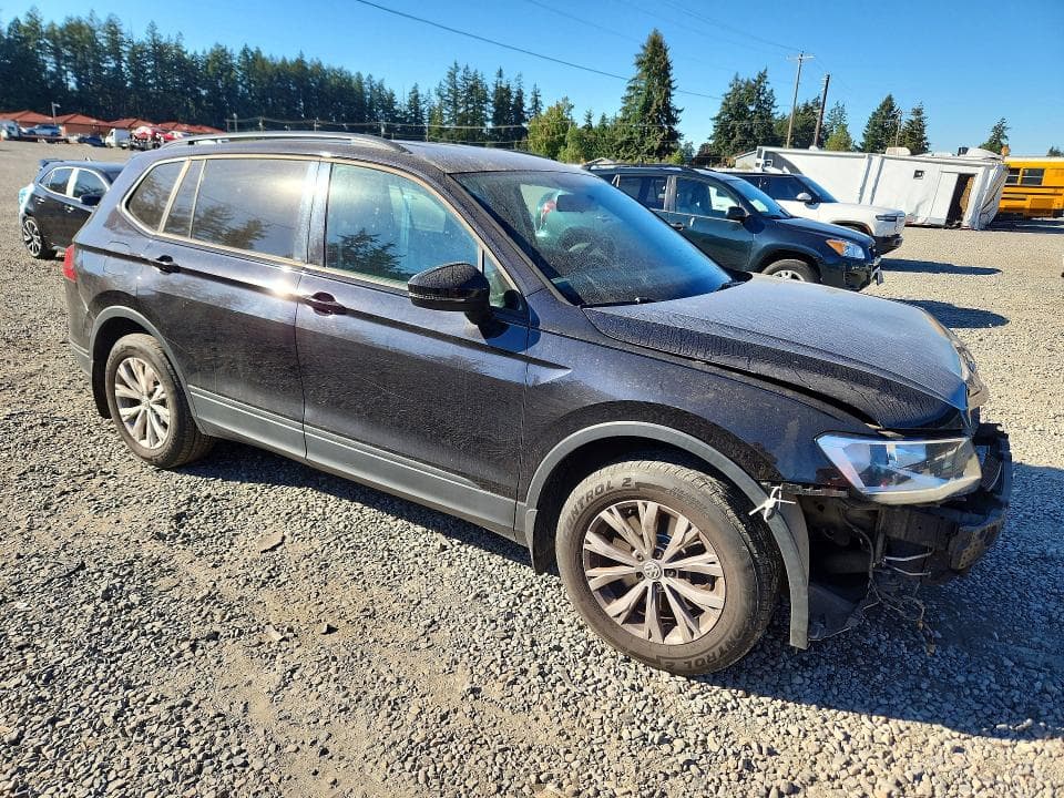 2018 VOLKSWAGEN TIGUAN S 4
