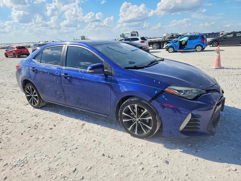 2019 TOYOTA COROLLA SE 4