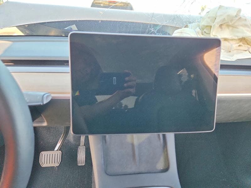 2023 TESLA MODEL Y 9