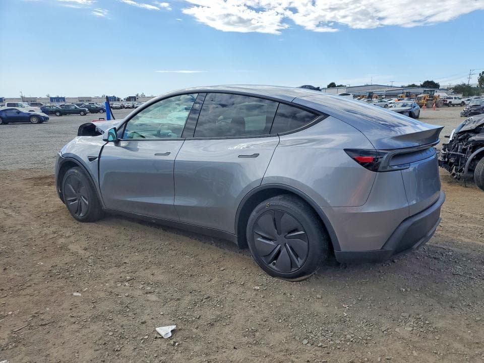 2026 TESLA MODEL  Y 2