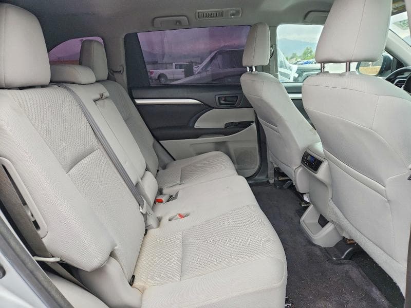 2018 TOYOTA HIGHLANDER LE 11