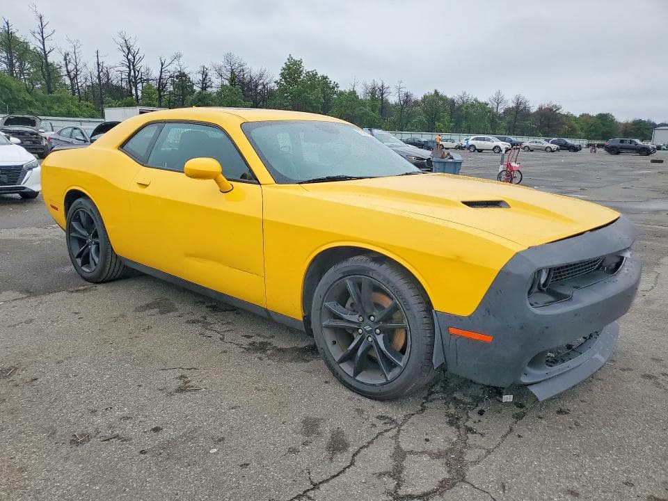 2017 DODGE CHALLENGER SXT 4