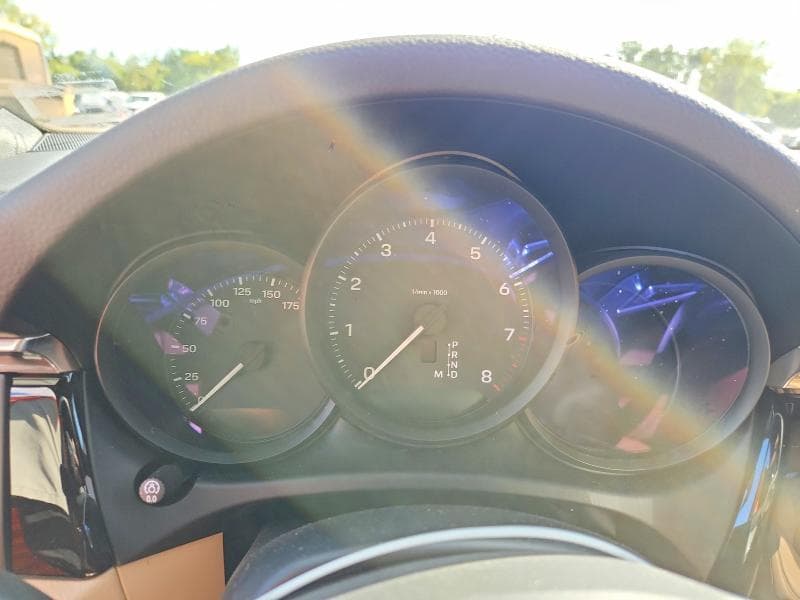 2025 PORSCHE MACAN BASE 9