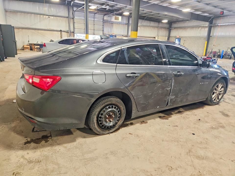 2017 CHEVROLET MALIBU LT 3