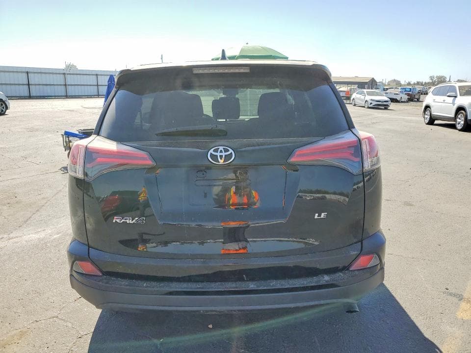 2018 TOYOTA RAV4 LE 6