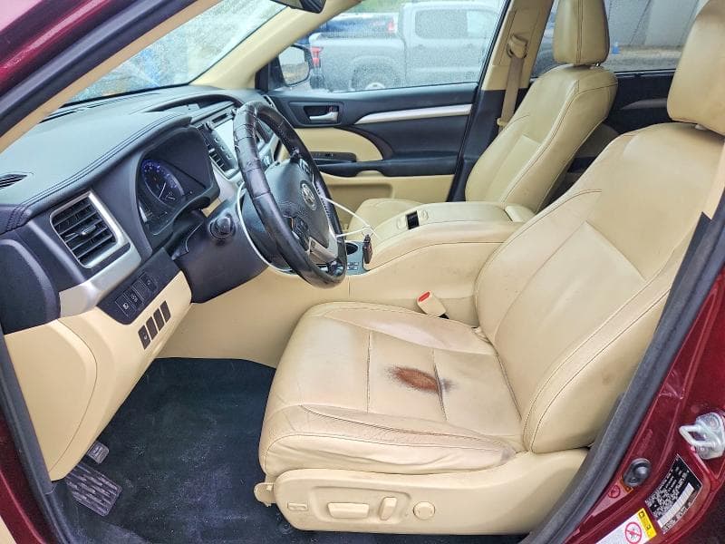 2017 TOYOTA HIGHLANDER XLE 7