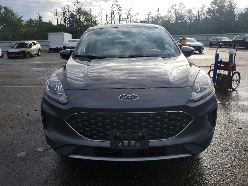 2020 FORD ESCAPE SE 5