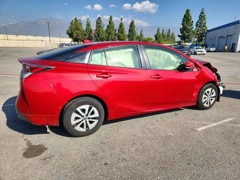 2018 TOYOTA PRIUS TWO 3