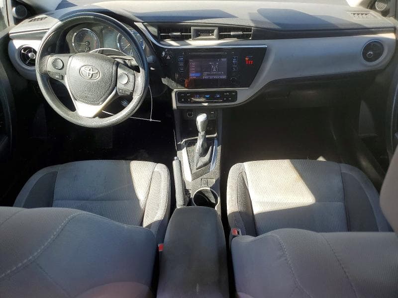 2019 TOYOTA COROLLA LE 8