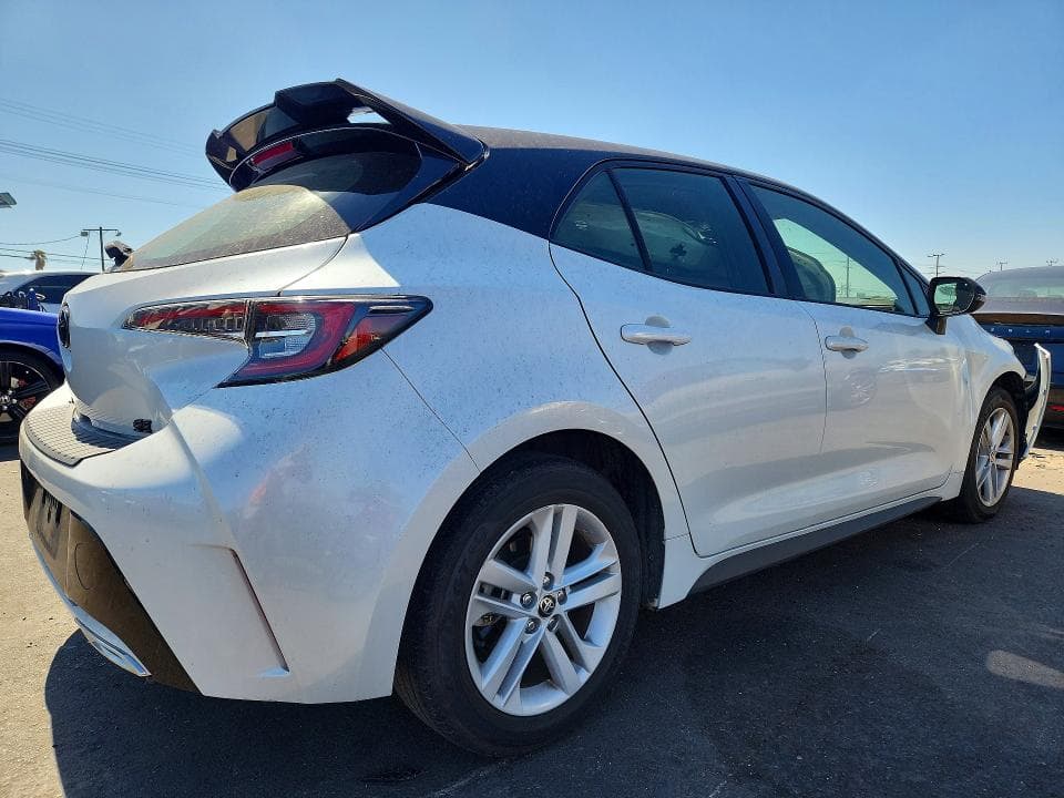 2022 TOYOTA COROLLA HATCHBACK SE 3