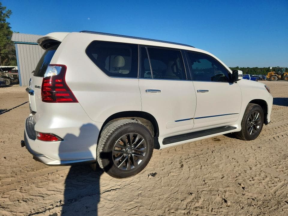 2017 LEXUS GX 460 3