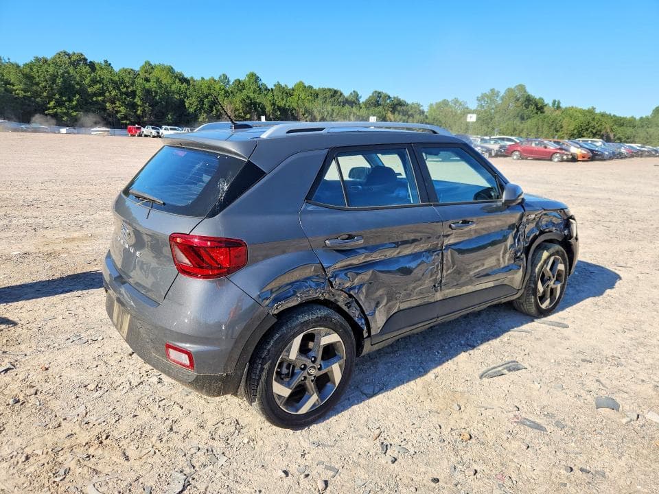 2023 HYUNDAI VENUE SEL 3