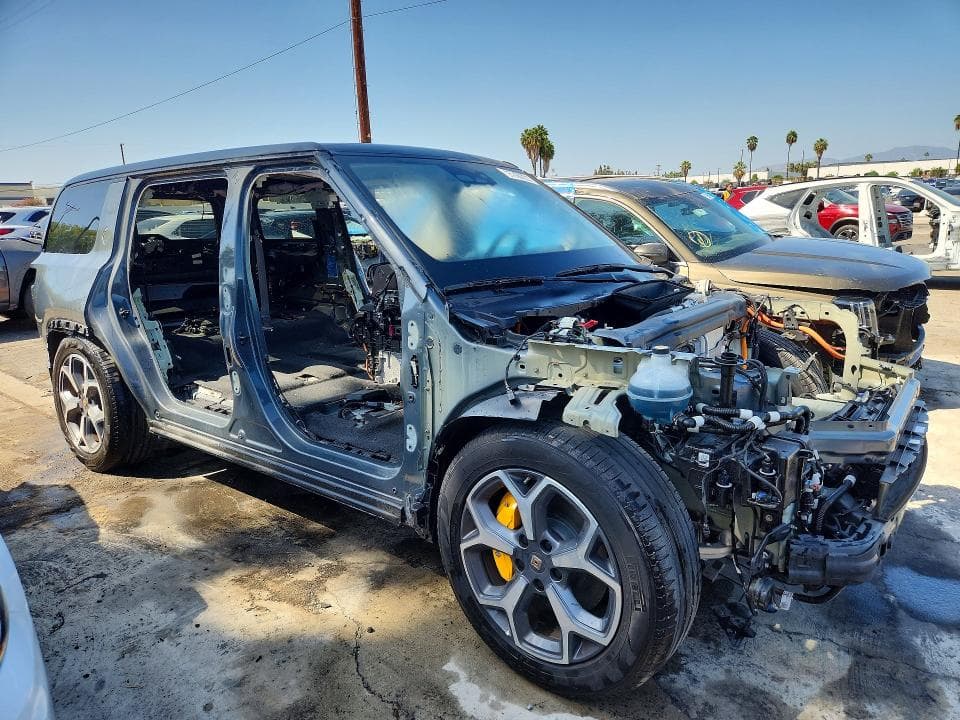 2025 RIVIAN R1S PREMIUM 4