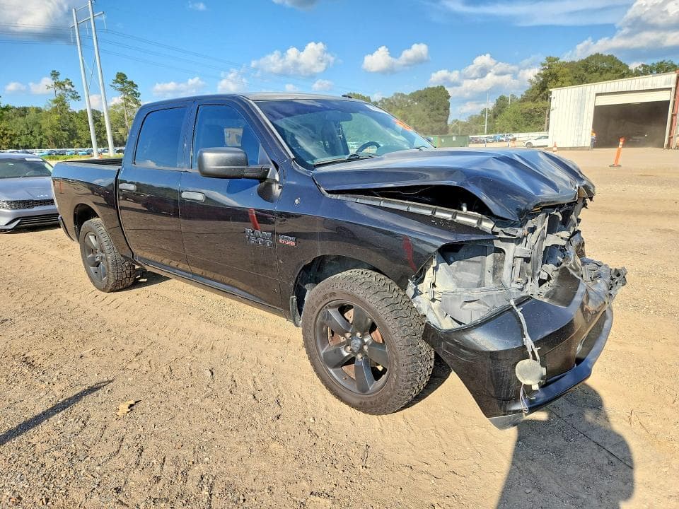 2017 RAM 1500 ST 4