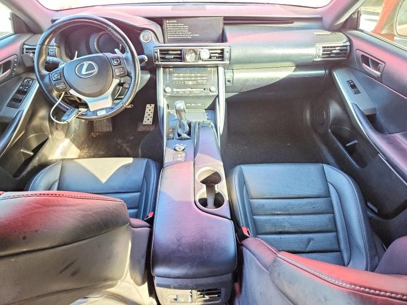 2018 LEXUS IS 300 8
