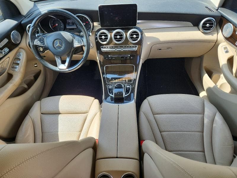 2017 MERCEDES-BENZ GLC 300 4MATIC 8