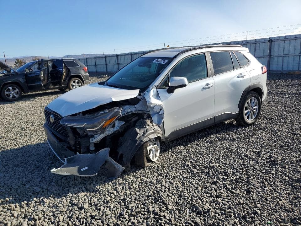 2023 TOYOTA COROLLA CROSS LE