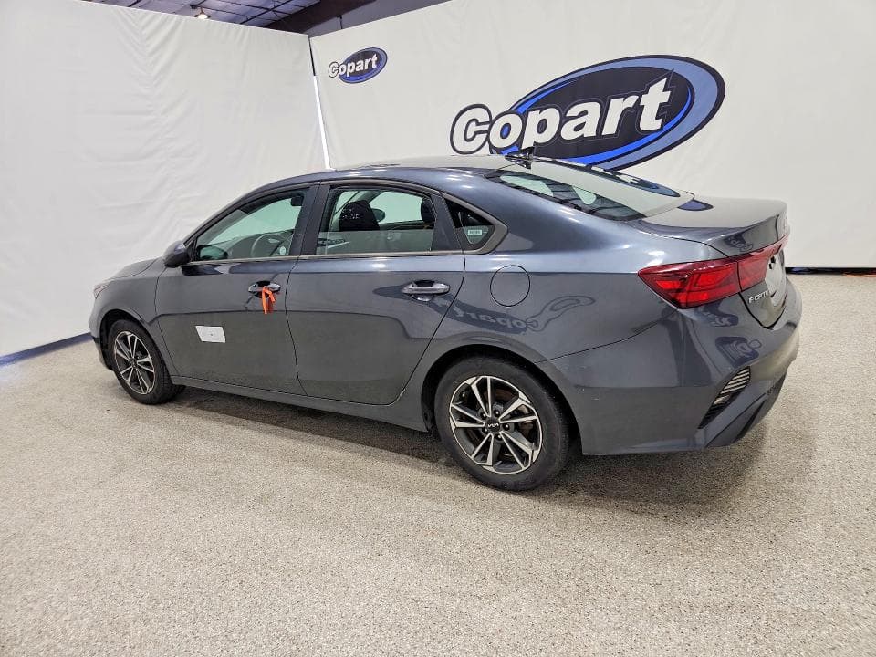 2023 KIA FORTE LXS 2