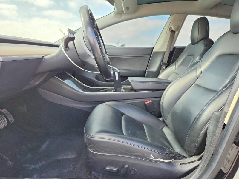 2018 TESLA MODEL 3 7