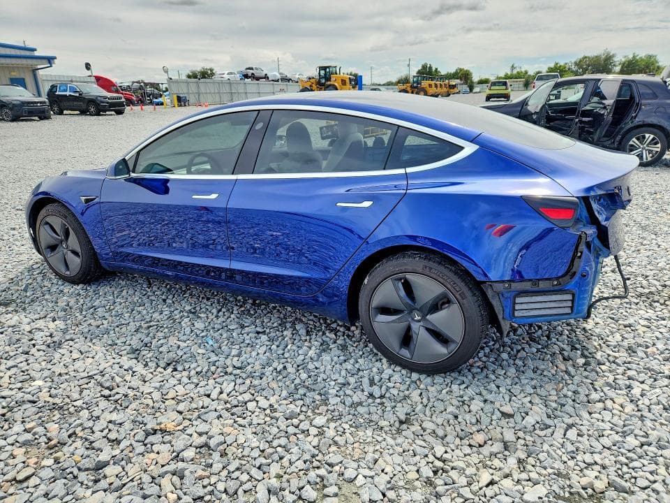 2020 TESLA MODEL 3 2