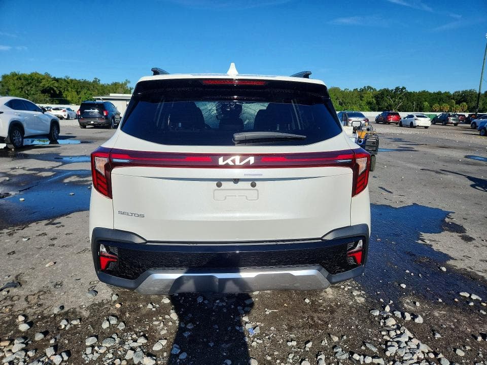 2025 KIA SELTOS S 6