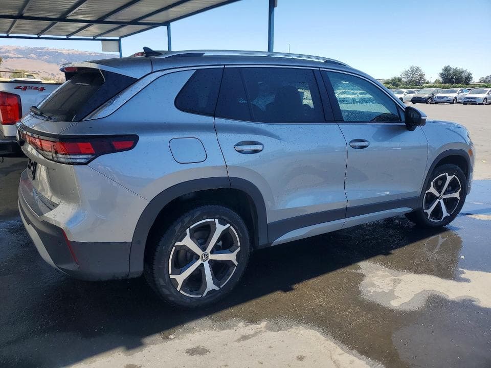 2026 VOLKSWAGEN TIGUAN SE 3