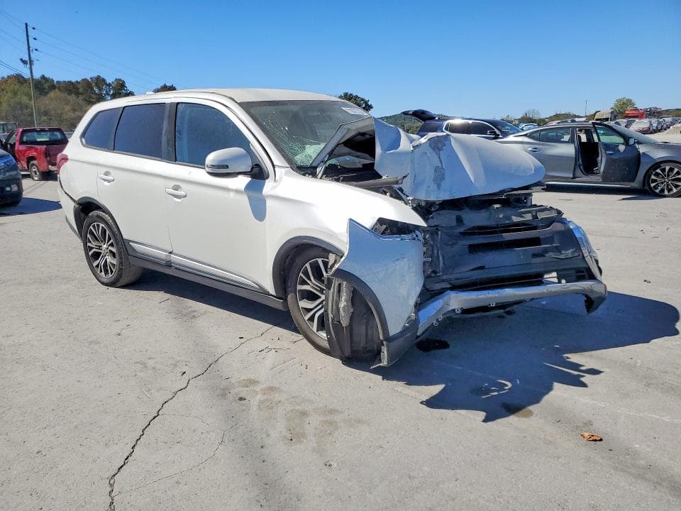 2018 MITSUBISHI OUTLANDER SE 4