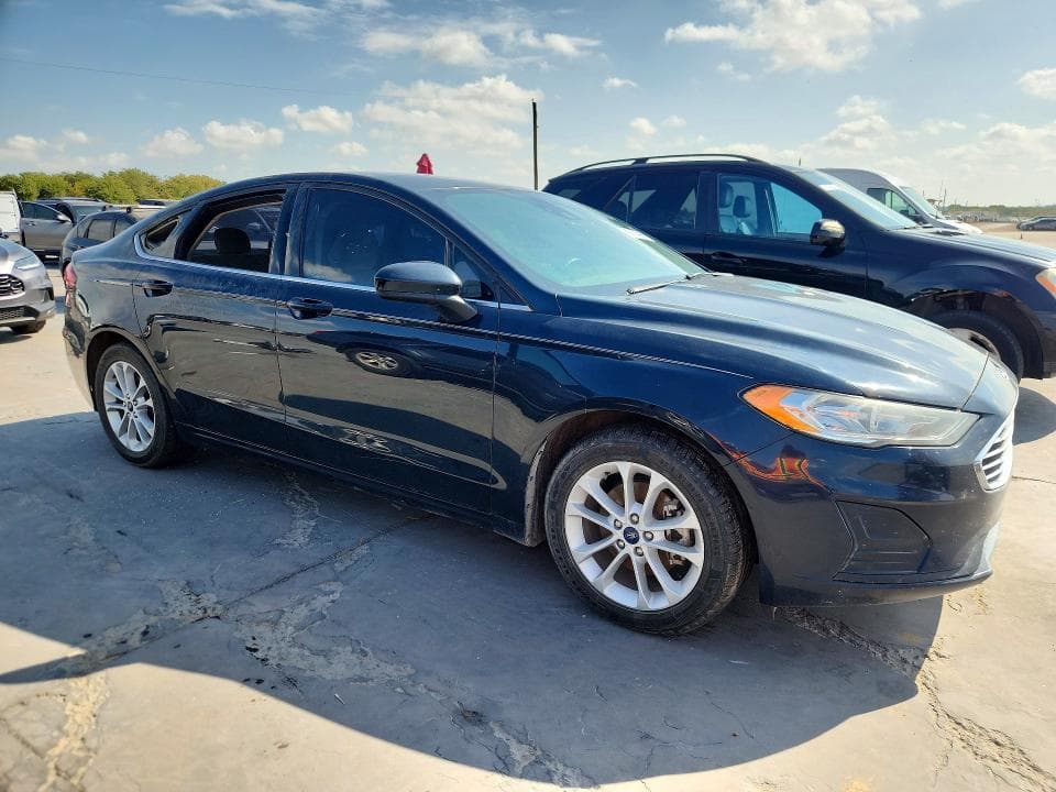 2020 FORD FUSION SE 4