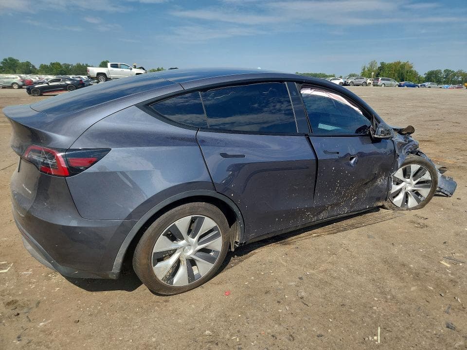 2023 TESLA MODEL Y 3
